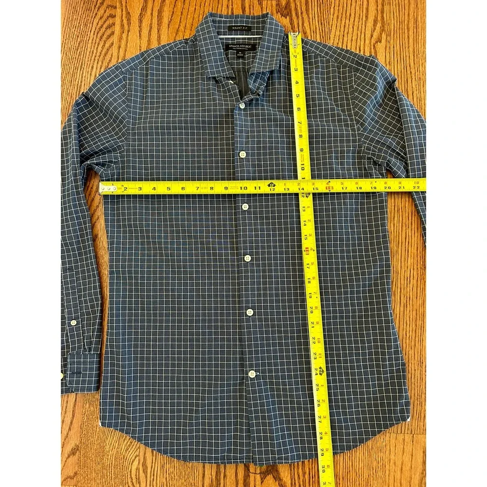 Banana Republic Man's Dress Shirt Plaid Size M Supima Cotton Button Up